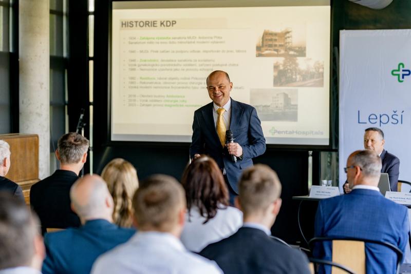 Tisková konference k stavbě nového pavilonu